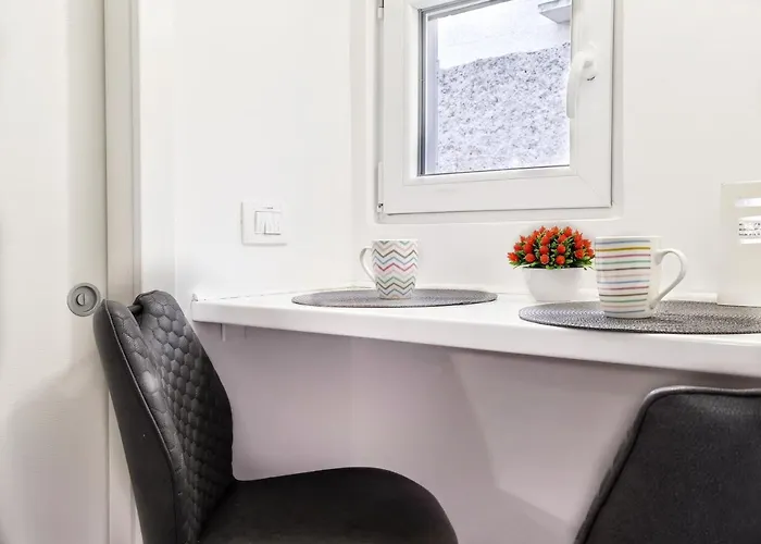 Missia - Cosy In Perfect Location *